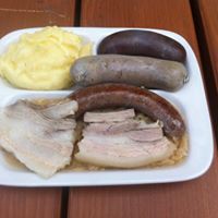 Hausgemachte Schlachtplatten