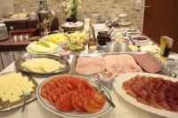 Schlemmer Frühstück täglich von 8.00-10.00 im Hotel Holl, Cochem