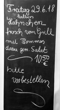Halbes Hähnchen frisch vom Grill