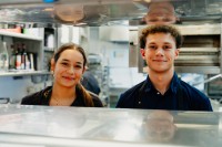 Young (K)Nights: Apfel, Nuss und Mandelkern