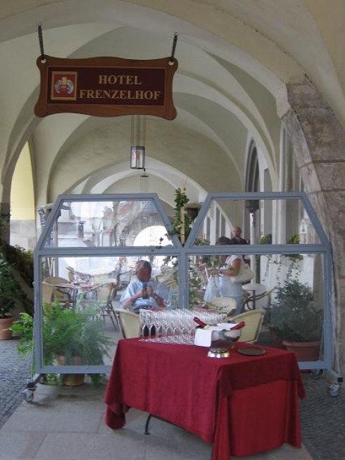 Restaurants im Frenzelhof Gotisches Hallenhaus & Wurzelkeller 