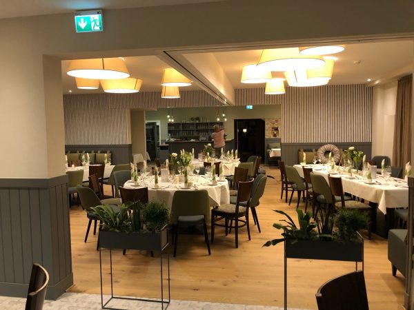 Hotel, Restaurant und Weinhandel Weinbek 