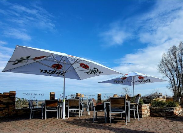 Seaside Pepelow Restaurant