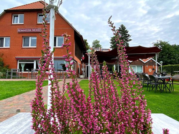 Toma Restaurant Cafe Römnitzer Mühle