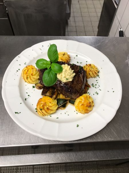 Boutique Hotel Goldene Henne, Wolfsburg