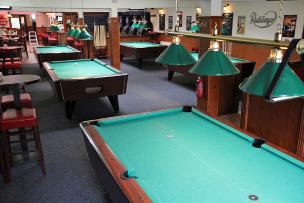 Happy Hour I Billard und Dartpub