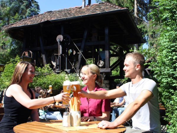 Hotel und Restaurant Lochmühle GmbH 