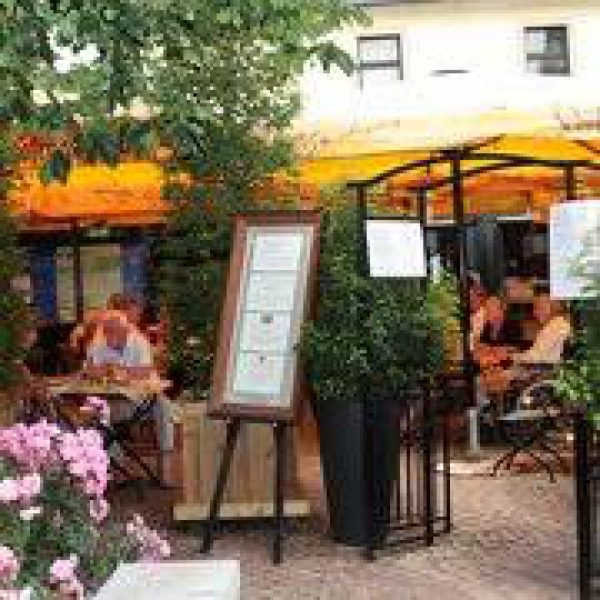 Weinkeller Am Hanseplatz