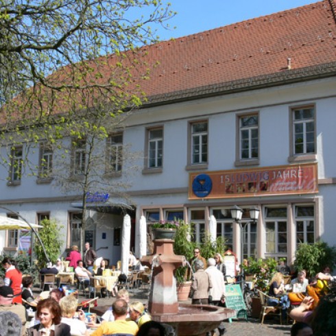 Ludwig Bar Restaurant Bistro