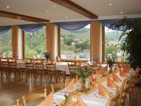 Hotel Restaurant Cafe zur Linde