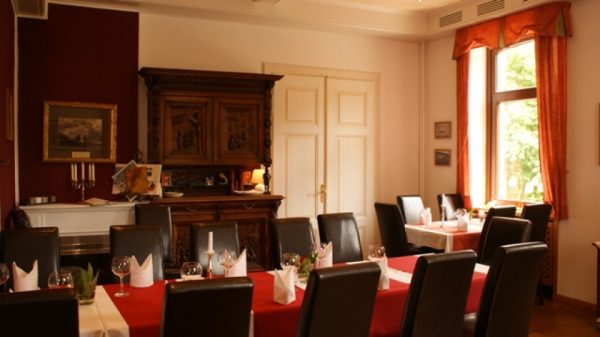Lönskrug - Hotel Restaurant Biergarten