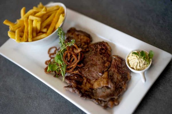 BRASSERIE: Restaurant - Bar - Lounge an der Alten Mälzerei