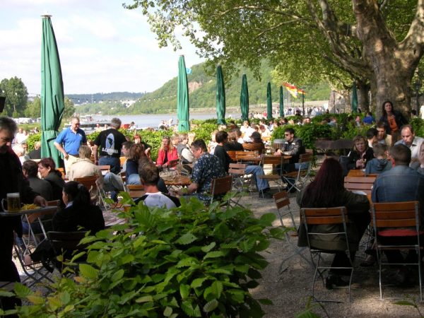 Königsbacher Biergarten am Deutschen Eck