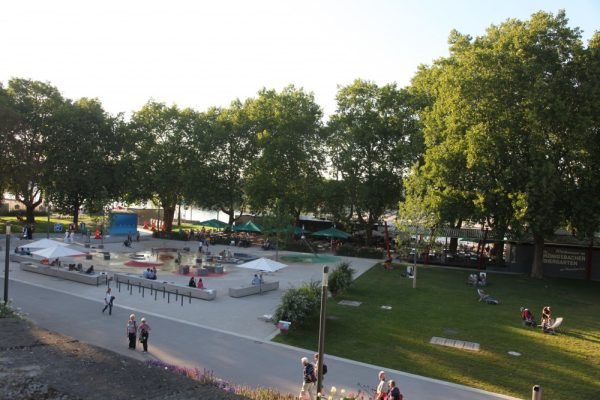 Königsbacher Biergarten am Deutschen Eck