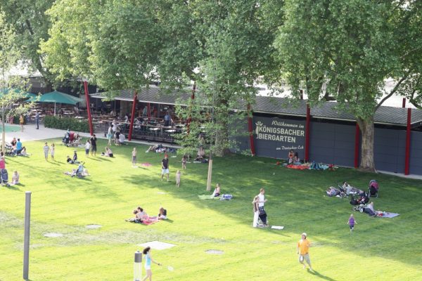 Königsbacher Biergarten am Deutschen Eck
