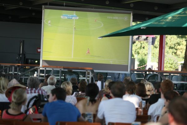 Königsbacher Biergarten am Deutschen Eck