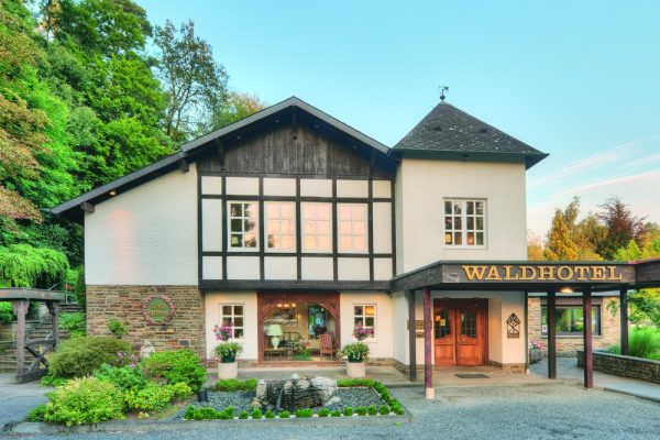 Waldstuben