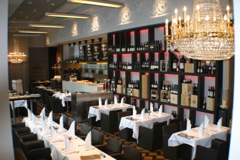 Tiziano Schloss Lounge