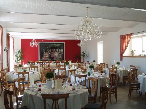 Restaurant Schloss Schenke in Mengkofen/ Tunzenberg