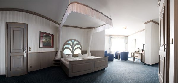 Meister BÄR HOTEL Drei Schwanen 