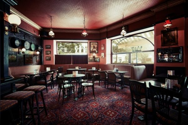 Irish Harp Pub & Restaurant