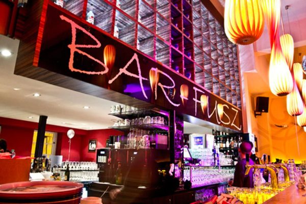 Barfusz