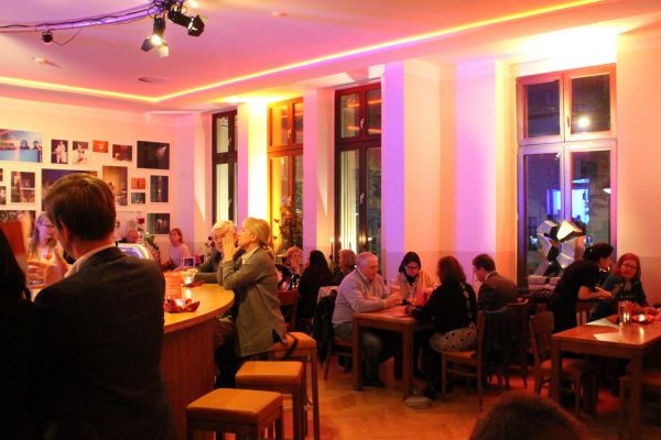 Mephisto - Restaurant, Cafe, Kneipe, Bar & Biergarten