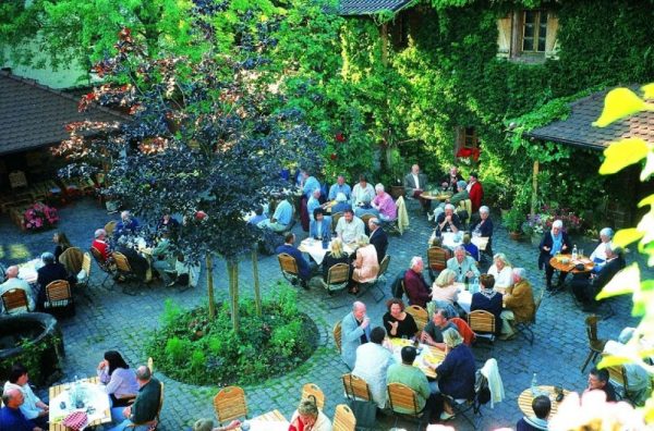 Weingut & Weinstube Jülg