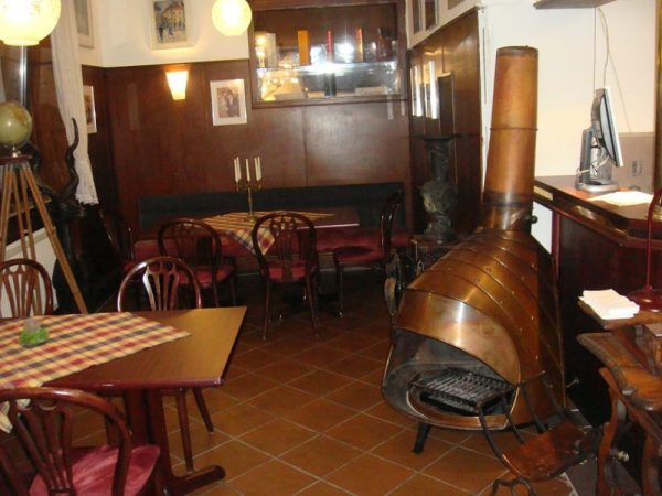Schloss Cafe Zur Wolfsschlucht 
