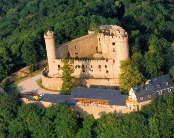 Schloß Auerbach GmbH