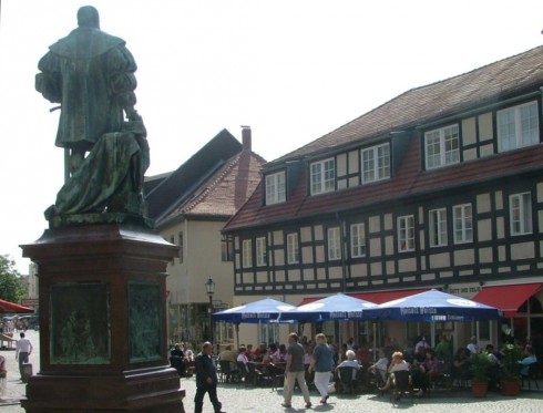 SATT UND SELIG