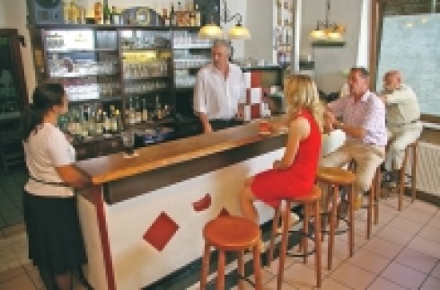 Hotel Restaurant Cafe Rheinecker Hof