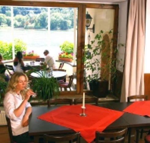 Hotel Restaurant Cafe Rheinecker Hof