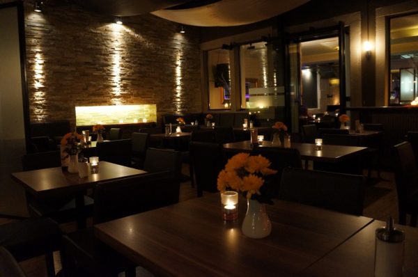 Gaston Bar-Restaurant-Lounge