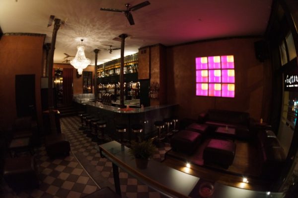 Gaston Bar-Restaurant-Lounge