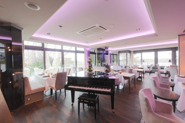 Favorite, Mainz