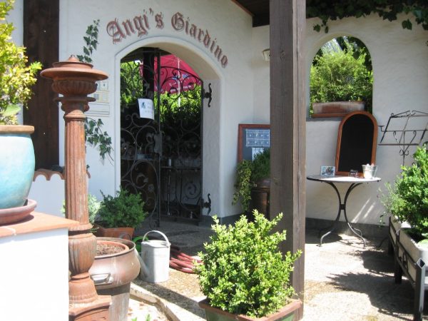 Angis Pub