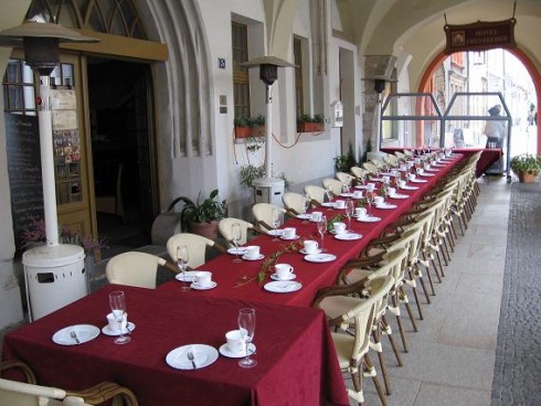 Restaurants im Frenzelhof Gotisches Hallenhaus & Wurzelkeller 