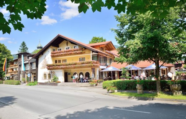 Restaurant Aktiv Hotel Böld & Restaurant Uhrmacher in Oberammergau