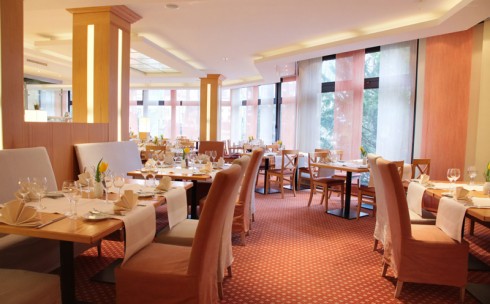 Hotel Am Kurpark - Tiroler Stube & Parkrestaurant