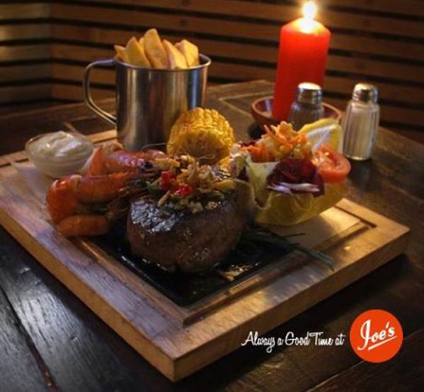 Joe Pena's Cantina y Bar