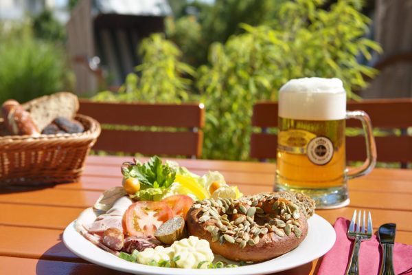 Gaststätte 'Plückers' im Ziegelbau