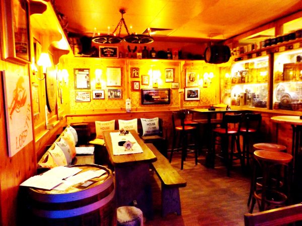 American Western Saloon