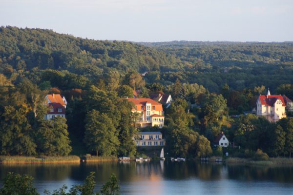Strandhotel vier Jahreszeiten  , Buckow