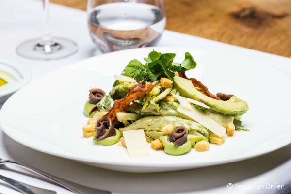 The New Yorker | LONG ISLAND.RESTAURANT&BAR