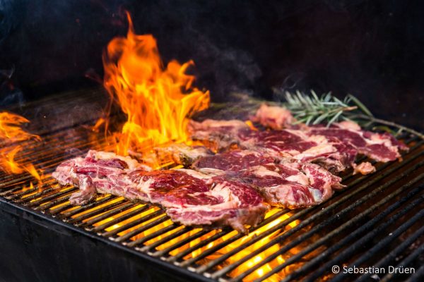The New Yorker | LONG ISLAND.RESTAURANT&BAR