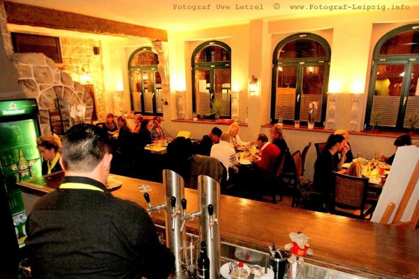 ZUCKELHÄUSER BRASSERIE - Restaurant & Sportsbar