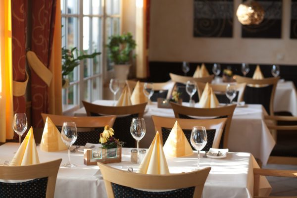 Luckai Hotel & Restaurant