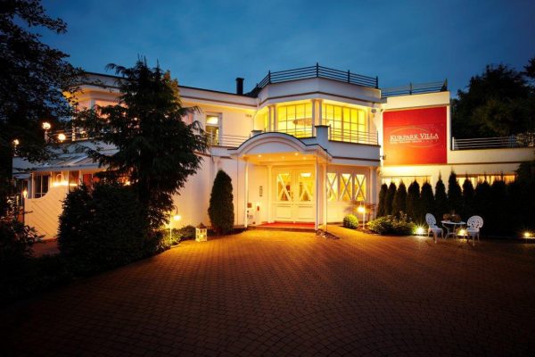 Hotel Restaurant ASLAN Kurpark Villa in Olsberg