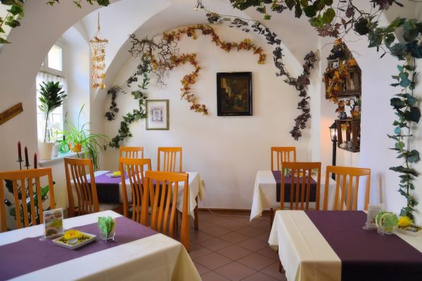 Beim Zöpfleswirt Weinstube Restaurant u. Pension